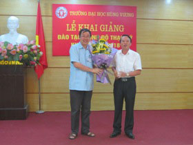 Truong Dai hoc Hung Vuong to chuc Le khai giang dao tao trinh do thac si khoa 2016-2018