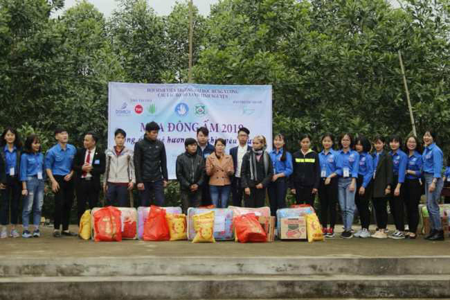 Hoi sinh vien Truong Dai hoc Hung Vuong to chuc chuong trinh “Mua dong am nam 2019”