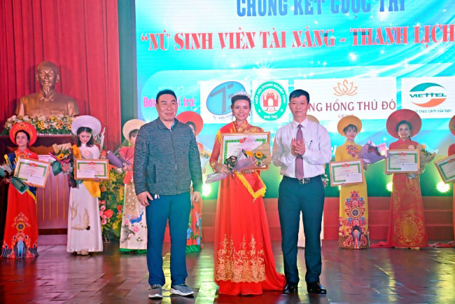 Da sac mau Chung ket cuoc thi “Nu sinh vien Tai nang – Thanh lich nam 2018”