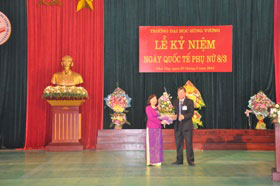 Truong Dai hoc Hung Vuong to chuc nhieu hoat dong ky niem ngay Quoc te phu nu 8/3