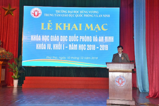 Khai mac khoa hoc Giao duc Quoc Phong va An ninh tap trung khoa IV, khoi 1, nam hoc 2018 – 2019