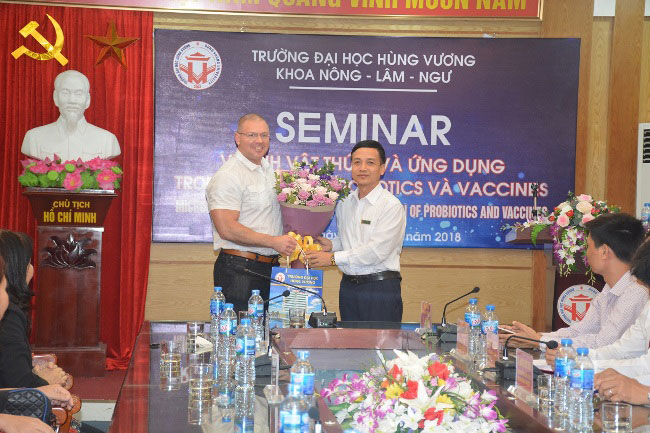 Khoa Nong – Lam – Ngu to chuc thanh cong Seminar “Vi sinh vat thu y va ung dung trong san xuat che pham probiotics va vaccines”