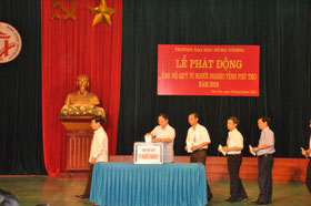 Truong Dai hoc Hung Vuong phat dong ung ho Quy 