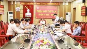 Phien hop thu Tam Hoi dong truong Truong DH Hung Vuong nhiem ky 2020 - 2025