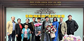 Nghien cuu sinh Do Thi Nhung bao ve thanh cong luan an Tien si cap Hoc vien tai Vien Han lam Khoa hoc Xa hoi Viet Nam