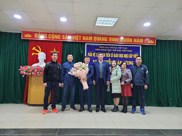 NCS. Nguyen Toan Chung bao ve thanh cong luan an Tien si nganh Giao duc hoc tai Vien Khoa hoc The duc The thao Ha Noi