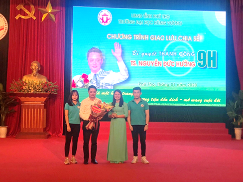 Truong Dai hoc Hung Vuong to chuc chuong trinh ngoai khoa “Bi quyet thanh cong 9H” cho sinh vien khoi nganh Kinh te