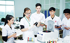 Sinh viên Đại học Hùng Vương tích cực nghiên cứu khoa học | Trường Đại học Hùng Vương