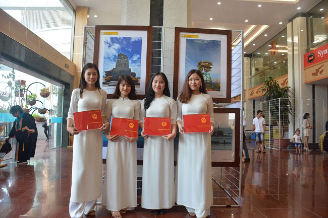Le trao bang tot nghiep Dai hoc chinh quy dot 2 thang 6 nam 2020 thanh cong tot dep
